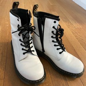 Dr Martens white 1460 youth